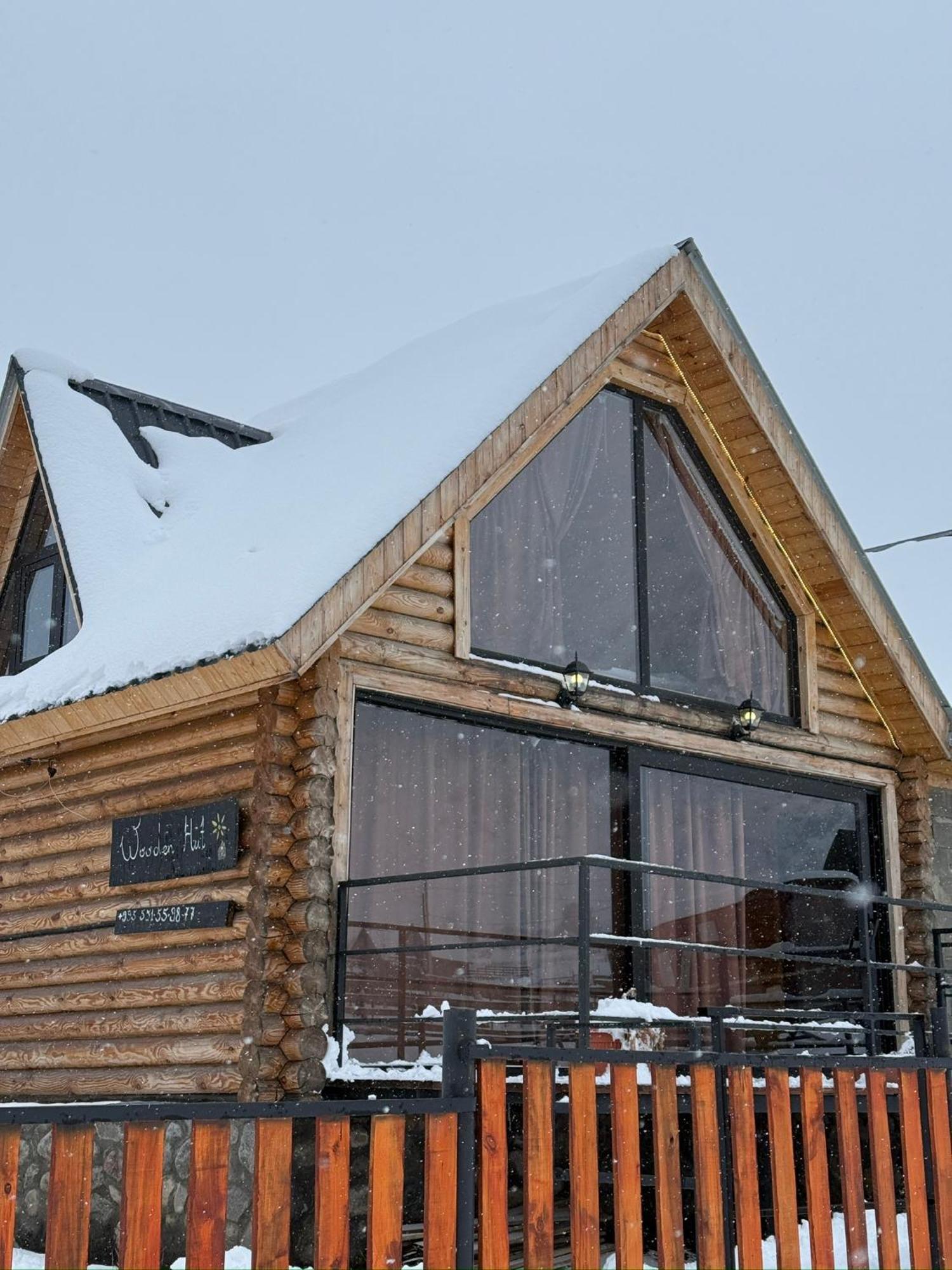 Ferienwohnung Wooden Hut Kazbegi Exterior foto